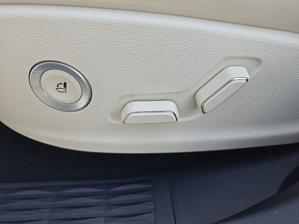 Thumbnail: 2025 Genesis GV80 - 28