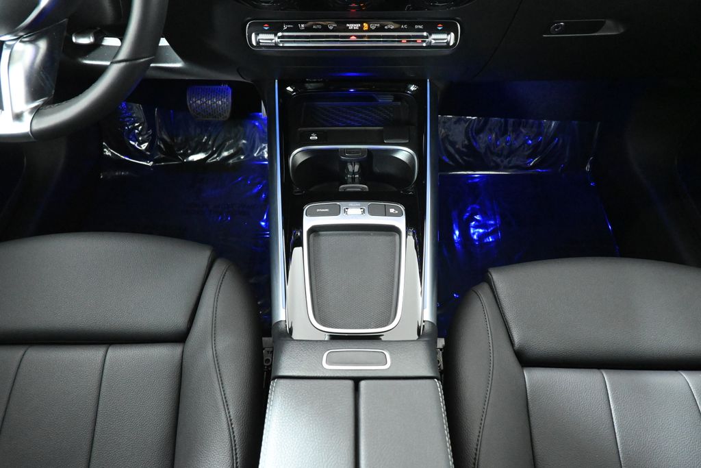 2025 Mercedes-Benz GLA 250 4MATIC 21