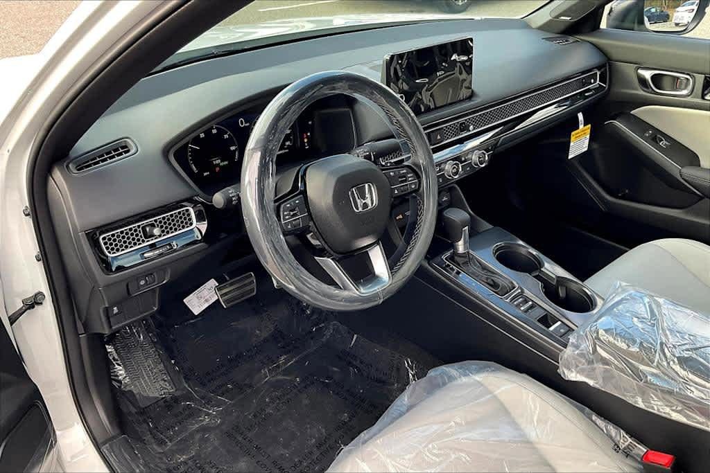 2026 Honda Civic Hybrid — photo 8