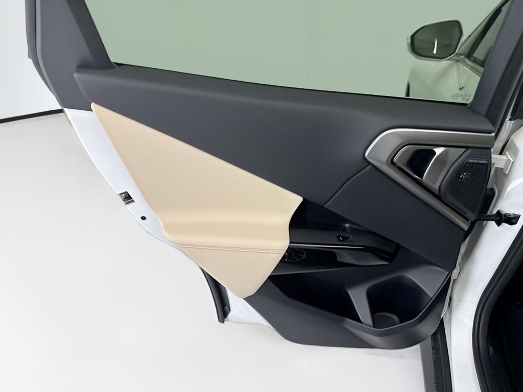 Thumbnail: 2026 BMW X3 - 25