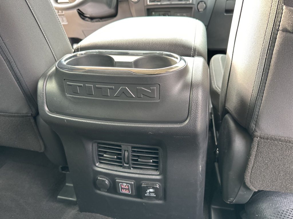 2024 Nissan Titan SV 29