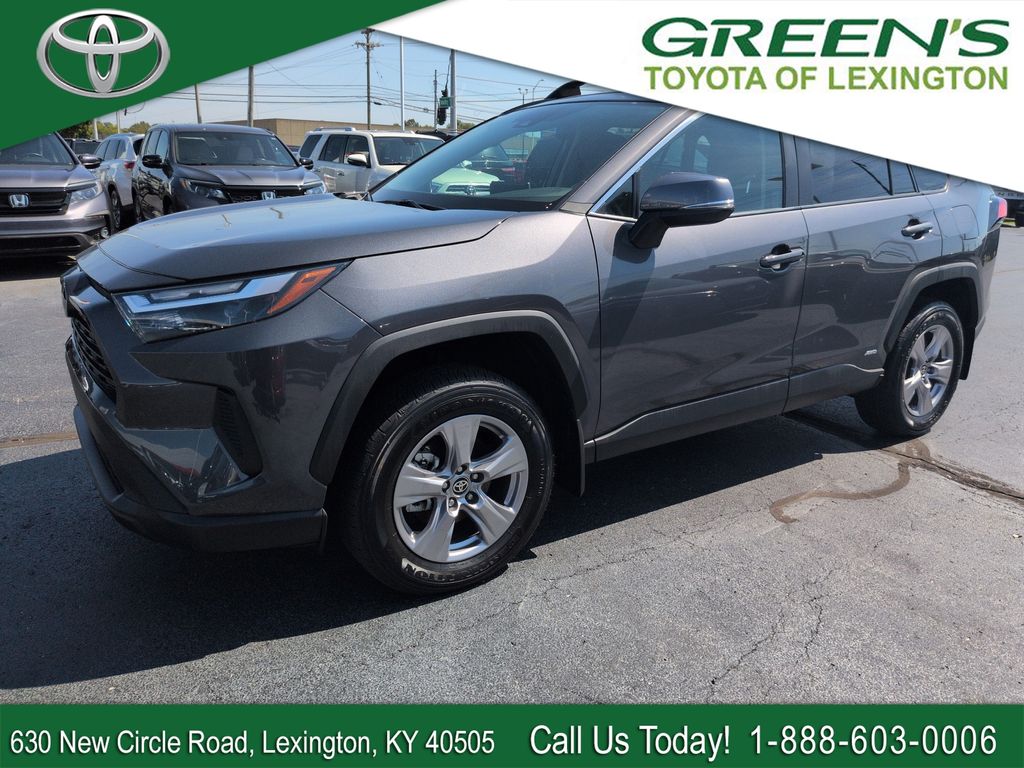 2025 Toyota RAV4 Hybrid XLE AWD    