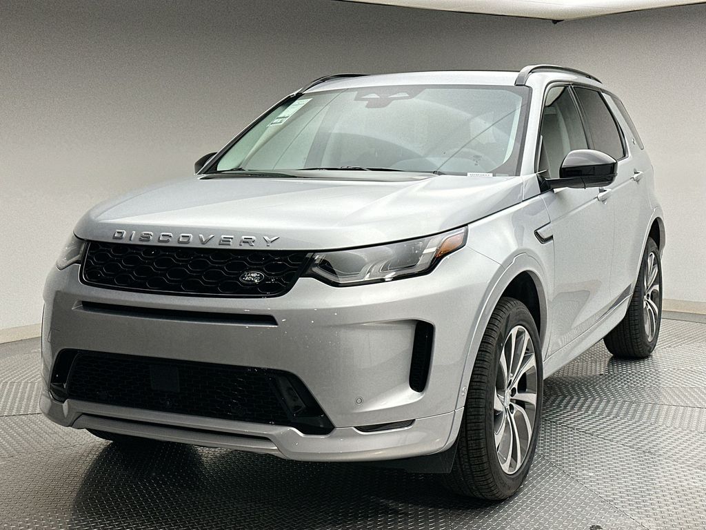 2025 Land Rover Discovery Sport S -
                Englewood, NJ