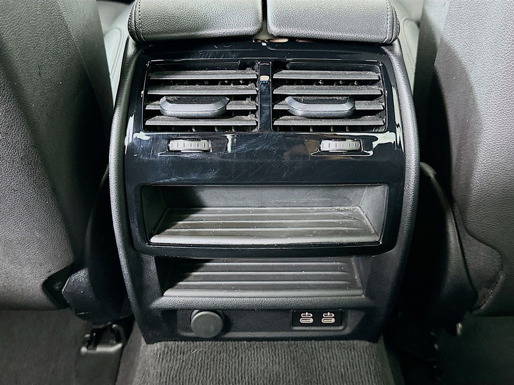 Thumbnail: 2023 BMW 5 Series - 26