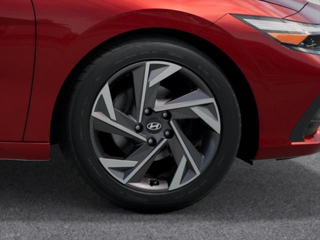 2025 Hyundai Elantra Sport 8