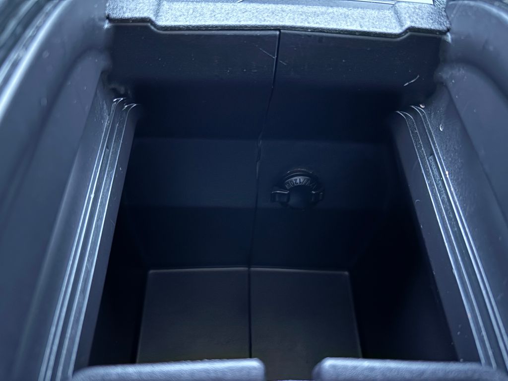 2023 Toyota Highlander L 20