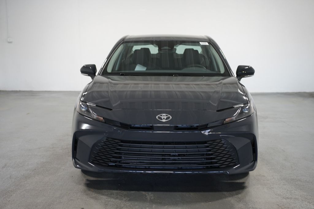 2025 Toyota Camry LE 2