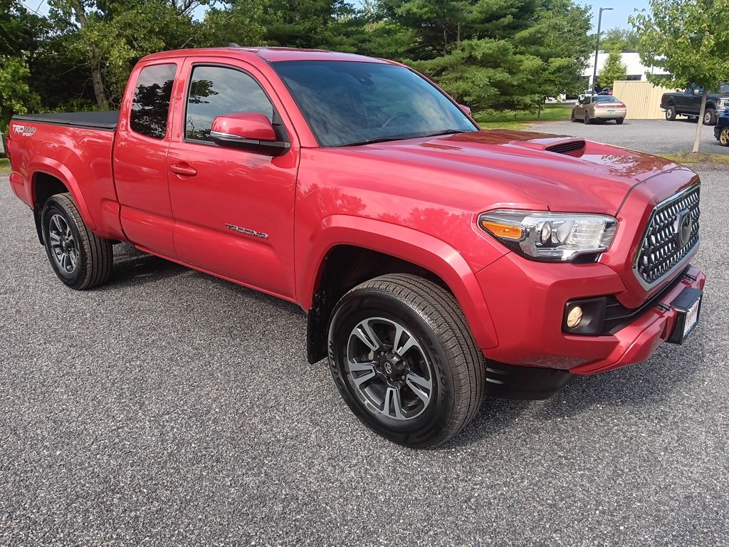 Used 2018 Toyota Tacoma Truck
