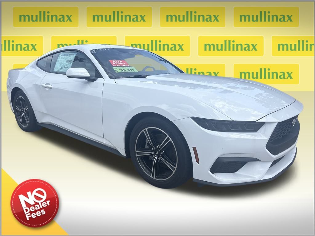 2025 Ford Mustang EcoBoost's photo