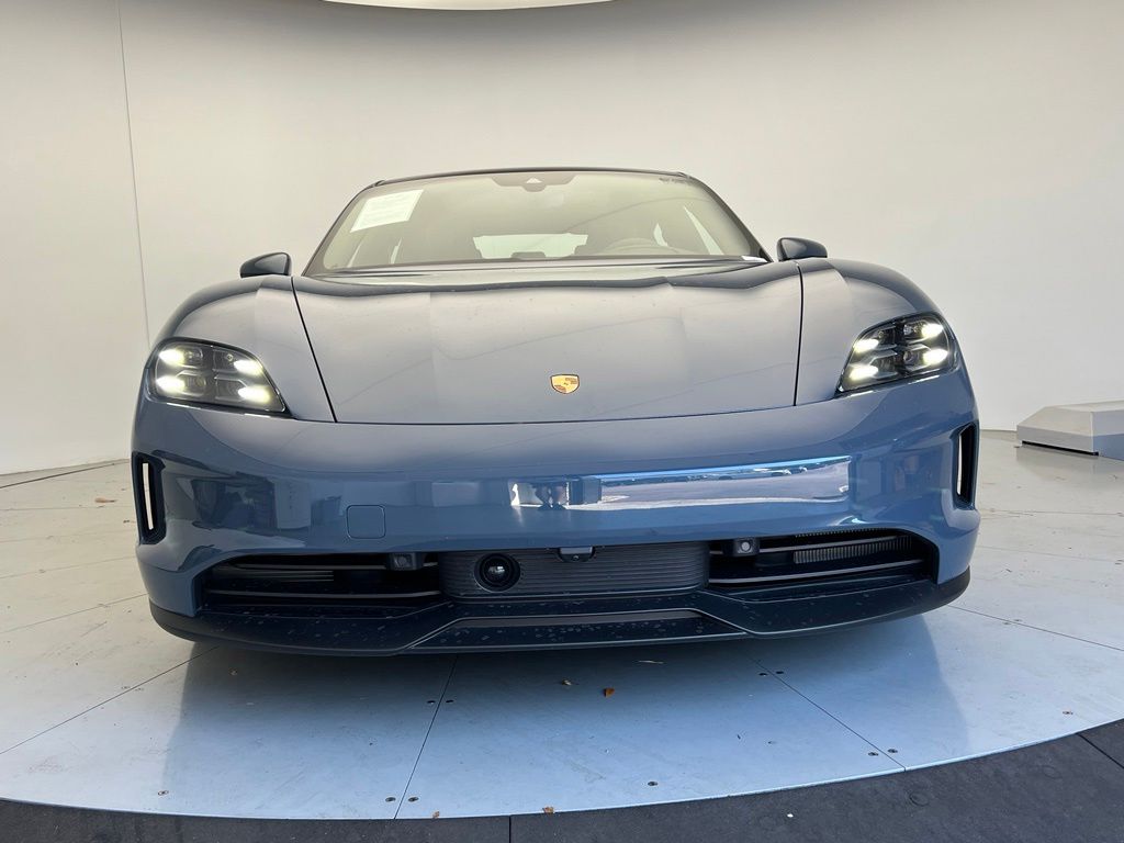 Thumbnail: 2025 Porsche Taycan - 25