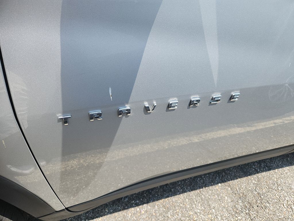 Thumbnail: 2019 Chevrolet Traverse - 4
