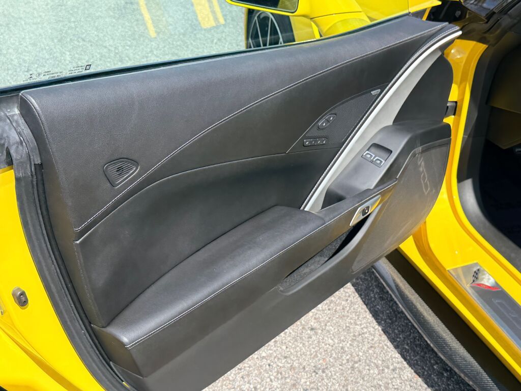 Thumbnail: 2015 Chevrolet Corvette - 18