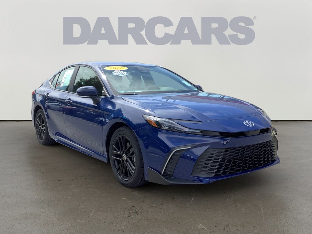  2026 Toyota Camry SE FWD   