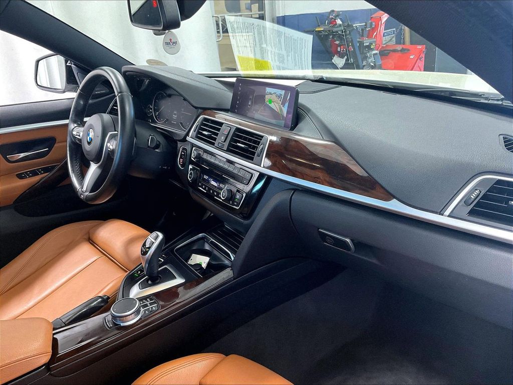 2019 BMW 4 Series — photo 14