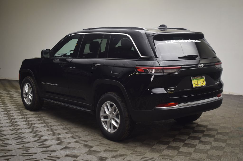 new 2026 Jeep Grand Cherokee car, priced at $37,883