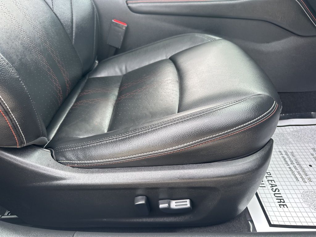 2024 Gun Metallic Nissan Altima 2.5 SR FWD Sedan