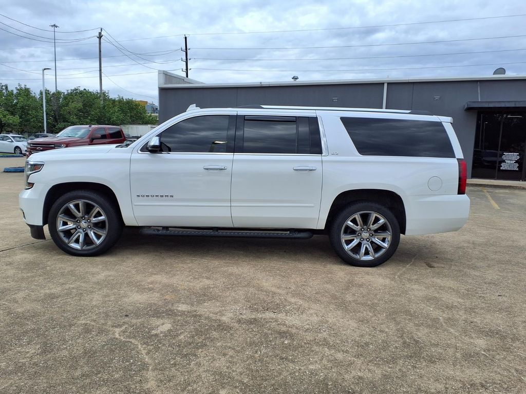 2016 Chevrolet Suburban LTZ - 4