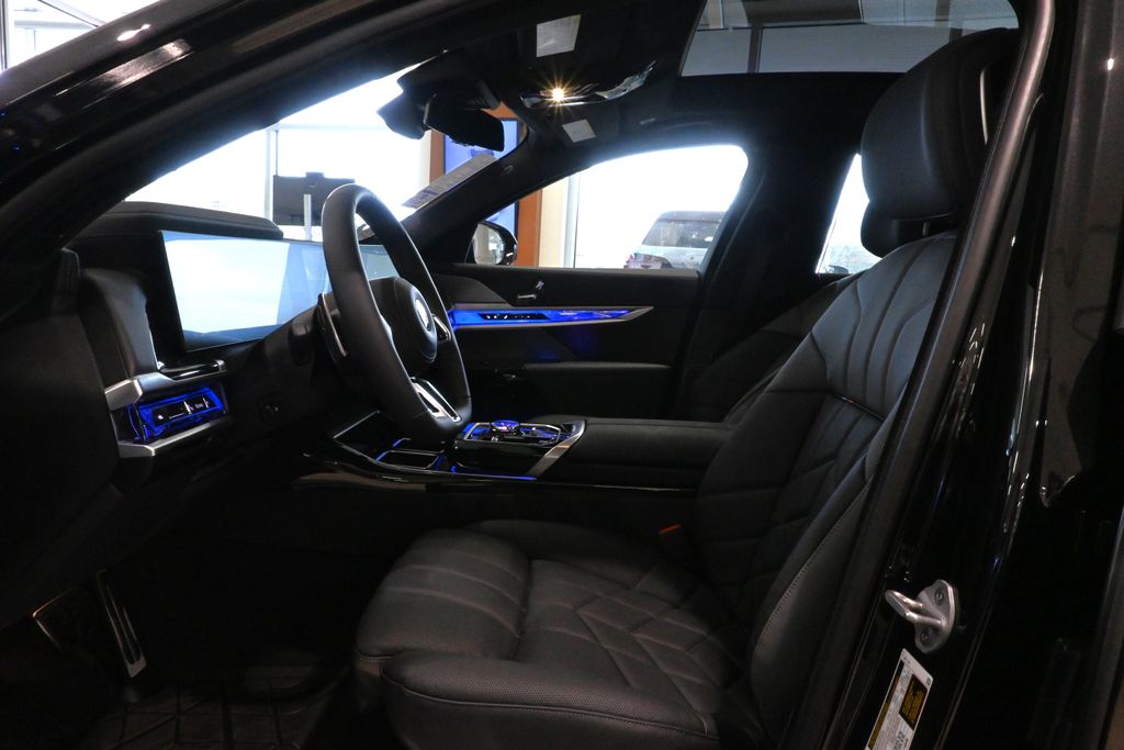 2025 BMW 7 Series 760i xDrive 3
