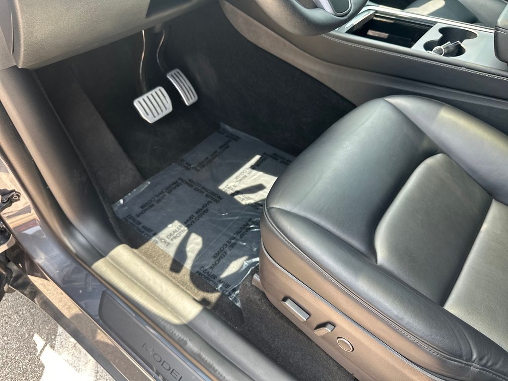 Used Car 2022 Tesla Model Y  Long Range For Sale Under $35,000 In Austin, Texas