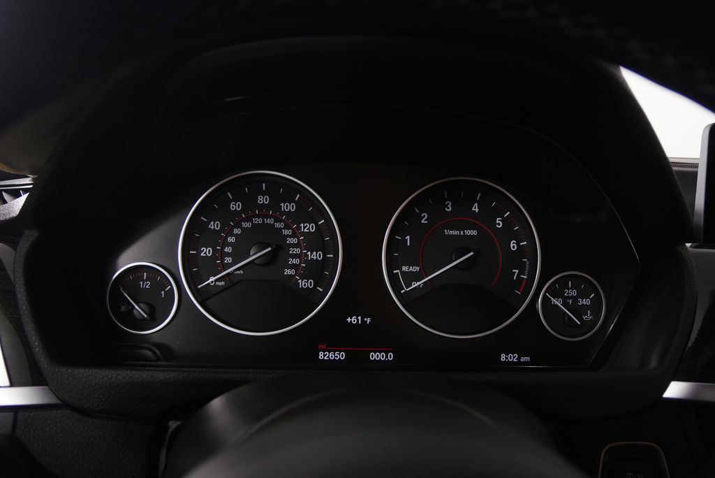 Thumbnail: 2017 BMW 3 Series - 21