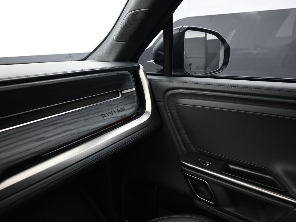 2023 Rivian R1T Adventure