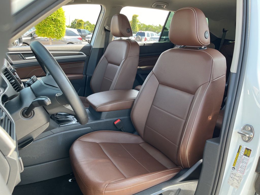 Thumbnail: 2021 Volkswagen Atlas - 26