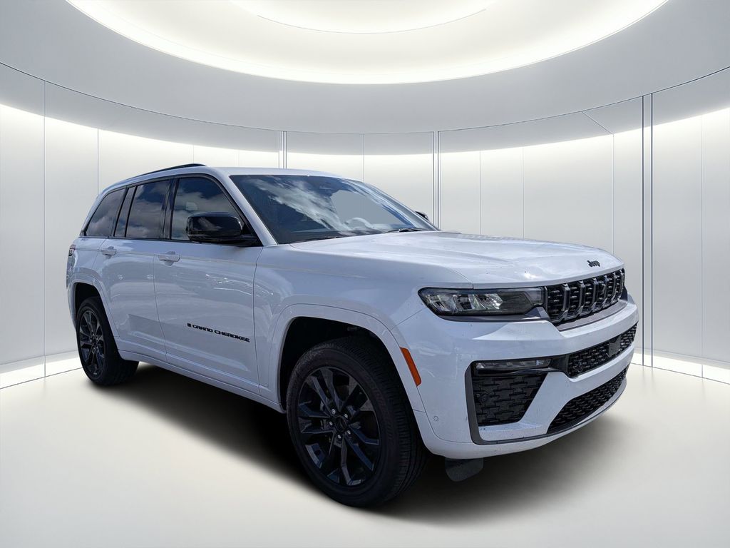 Bright White Clearcoat 2026 Jeep Grand Cherokee SUV / Crossover Four-Wheel Drive 8-Speed Automatic