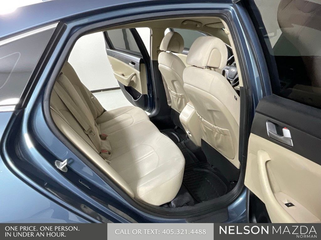 Used 2016 Blue Hyundai Base image 14