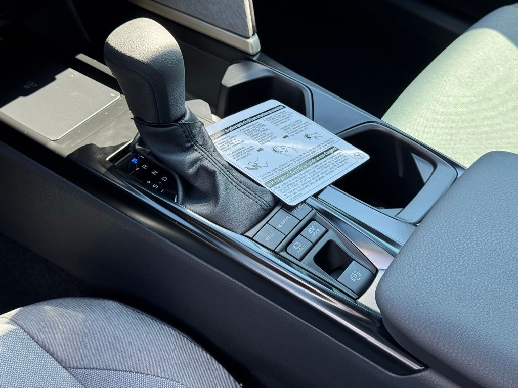 2026 Toyota Camry LE photo 14