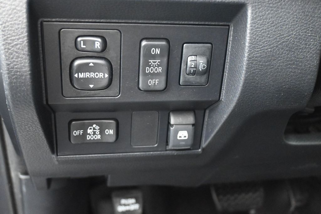 Used 2016 Toyota Tundra Truck