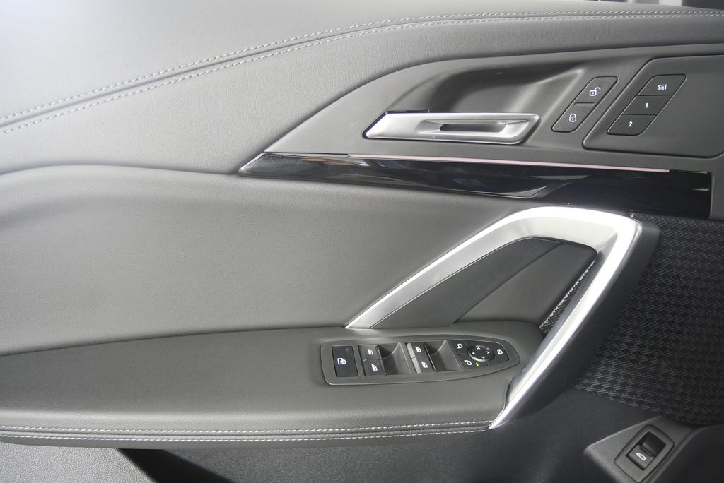 Thumbnail: 2025 BMW X1 - 8