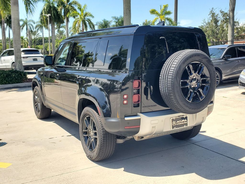 2025 Land Rover Defender