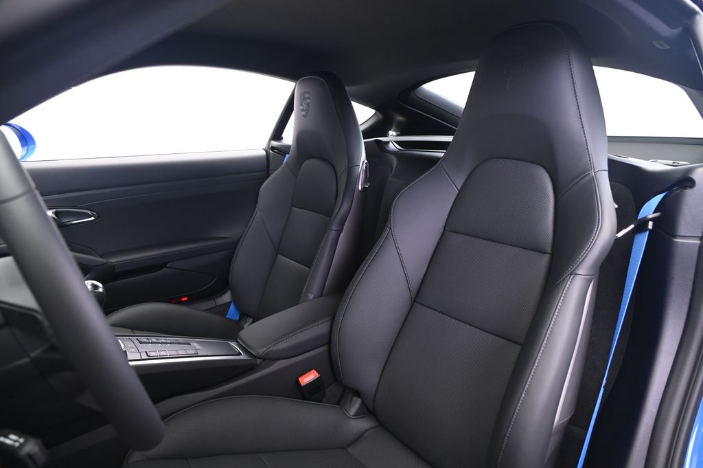 Thumbnail: 2025 Porsche 718 Cayman - 26