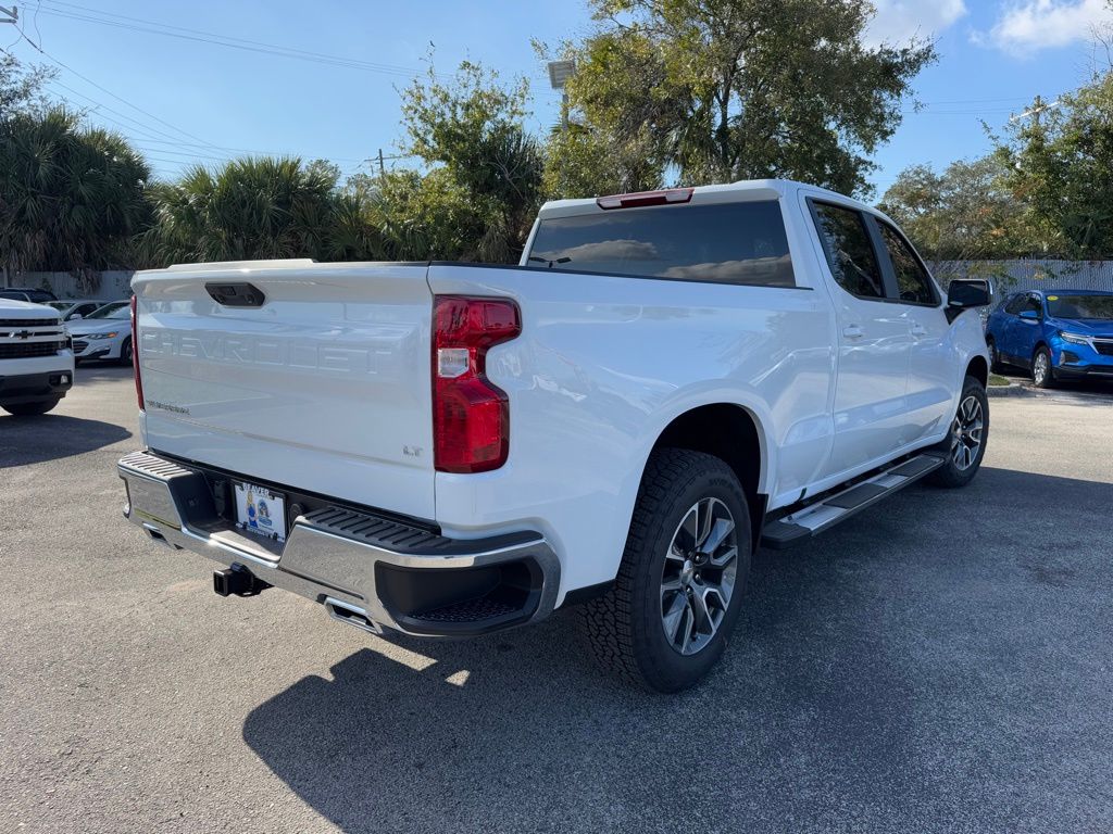 2025 Chevrolet Silverado 1500 LT 8