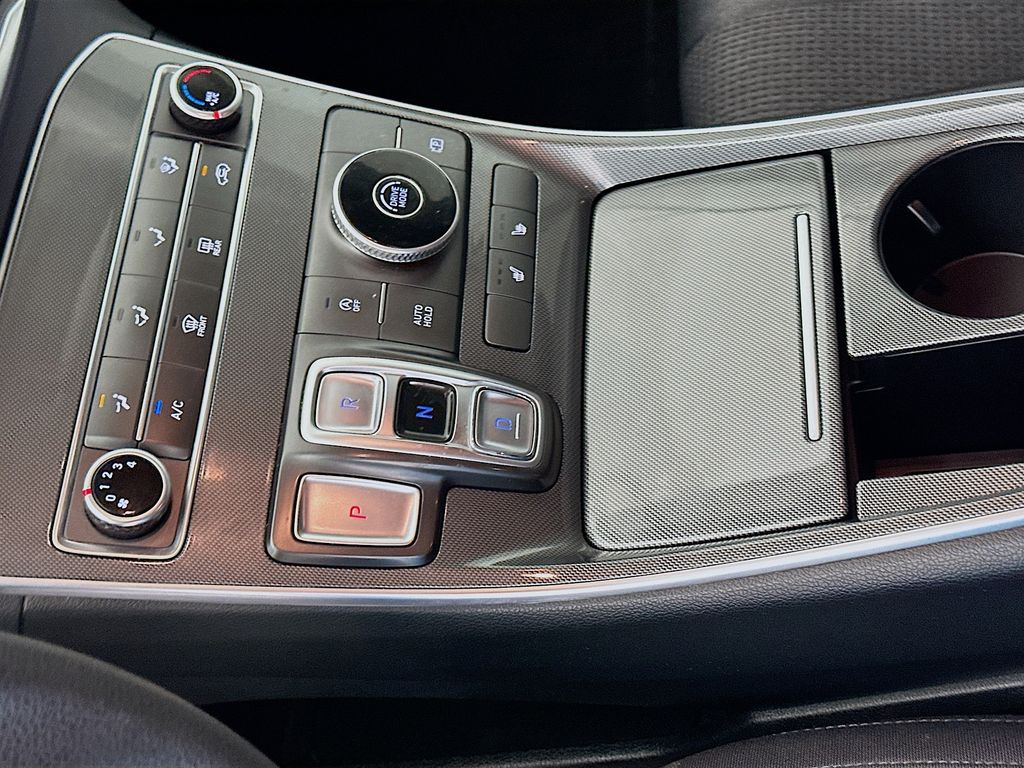 Thumbnail: 2022 Hyundai Santa Fe - 16