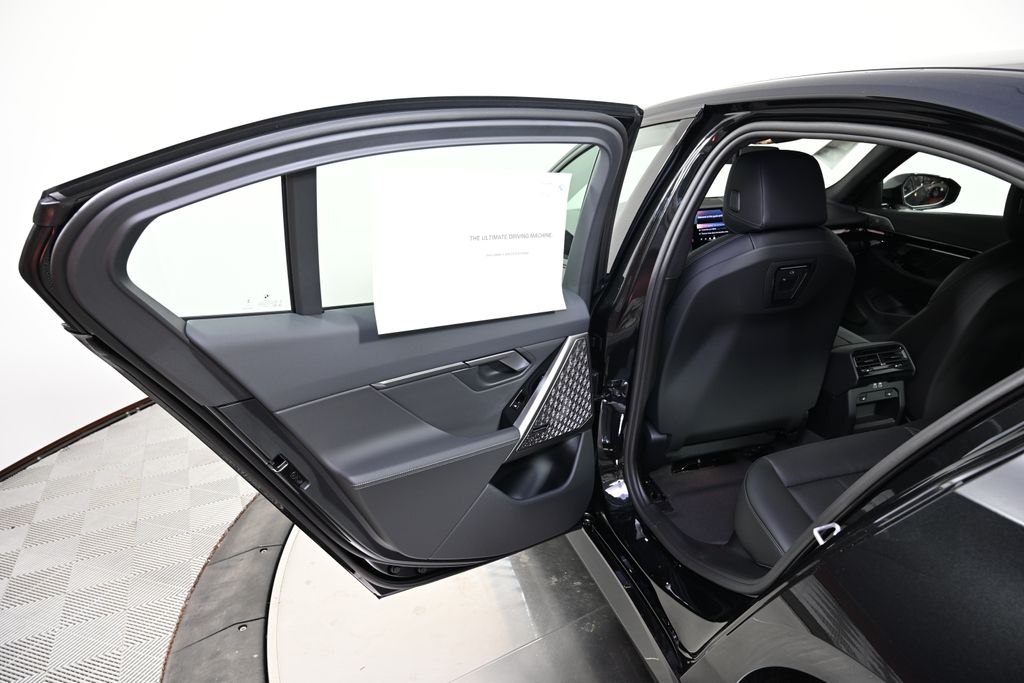 Thumbnail: 2026 BMW 5 Series - 23