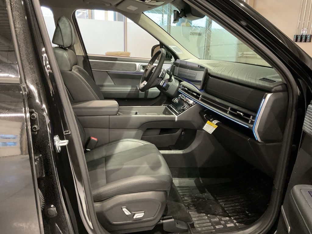 New 2026 Black Hyundai Limited image 24