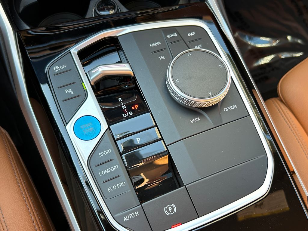 Thumbnail: 2024 BMW i4 - 28
