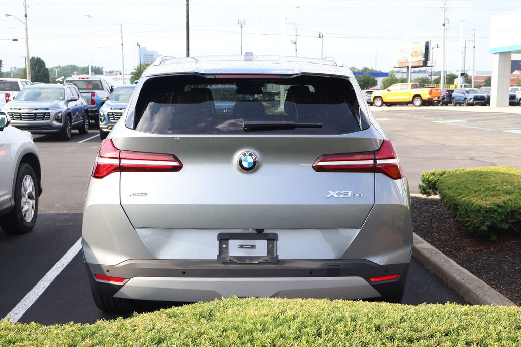 Thumbnail: 2025 BMW X3 - 10