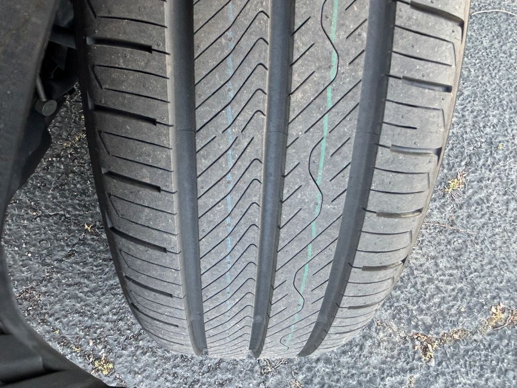 Thumbnail: 2023 Toyota Prius Prime - 32