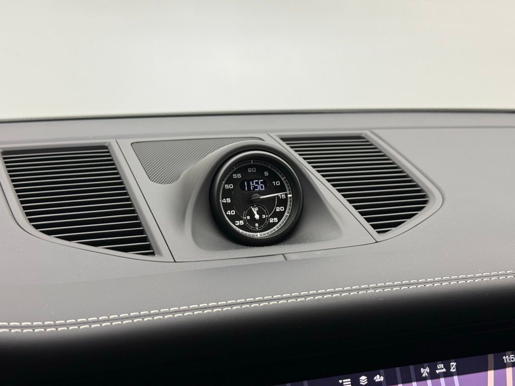 2024 Porsche Macan GTS 19