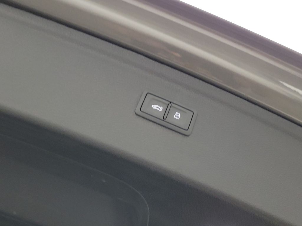 Thumbnail: 2023 Audi Q5 - 10