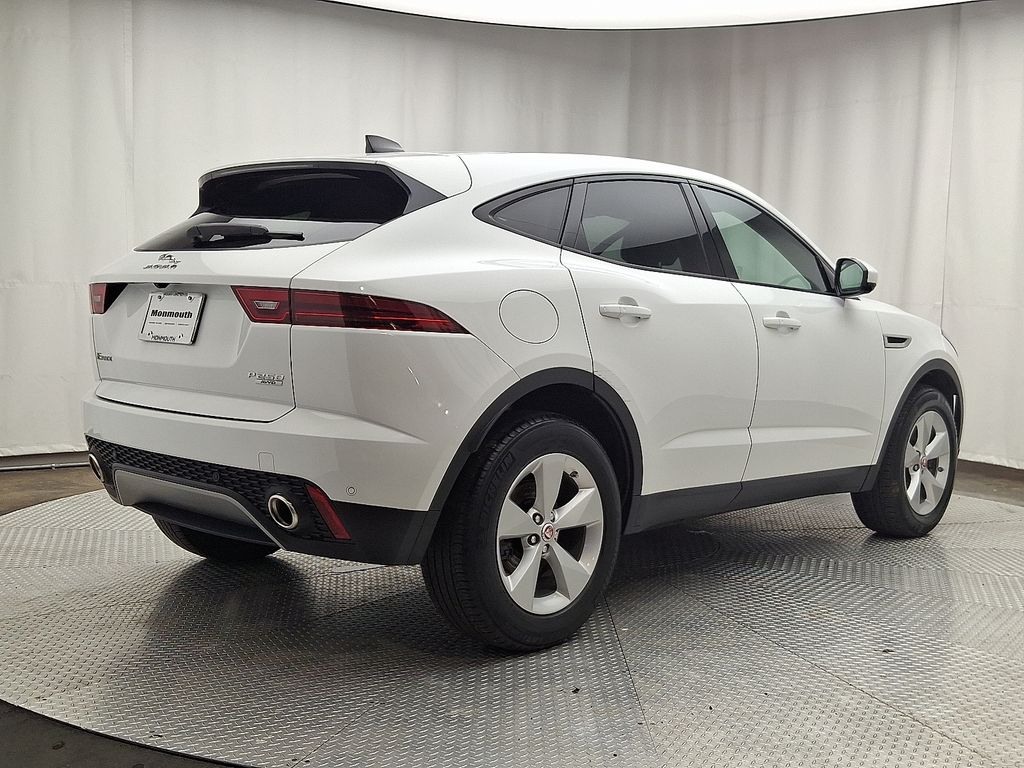 Thumbnail: 2020 Jaguar E-Pace - 4