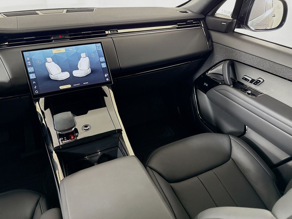 Thumbnail: 2024 Land Rover Range Rover Sport - 25