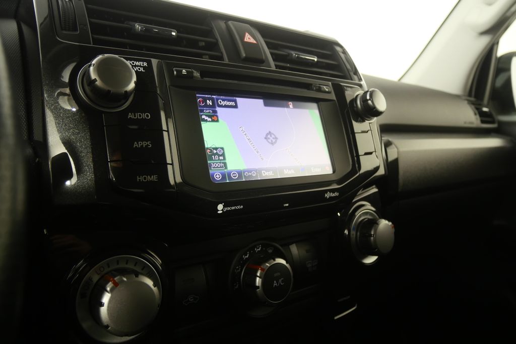 Thumbnail: 2014 Toyota 4Runner - 24