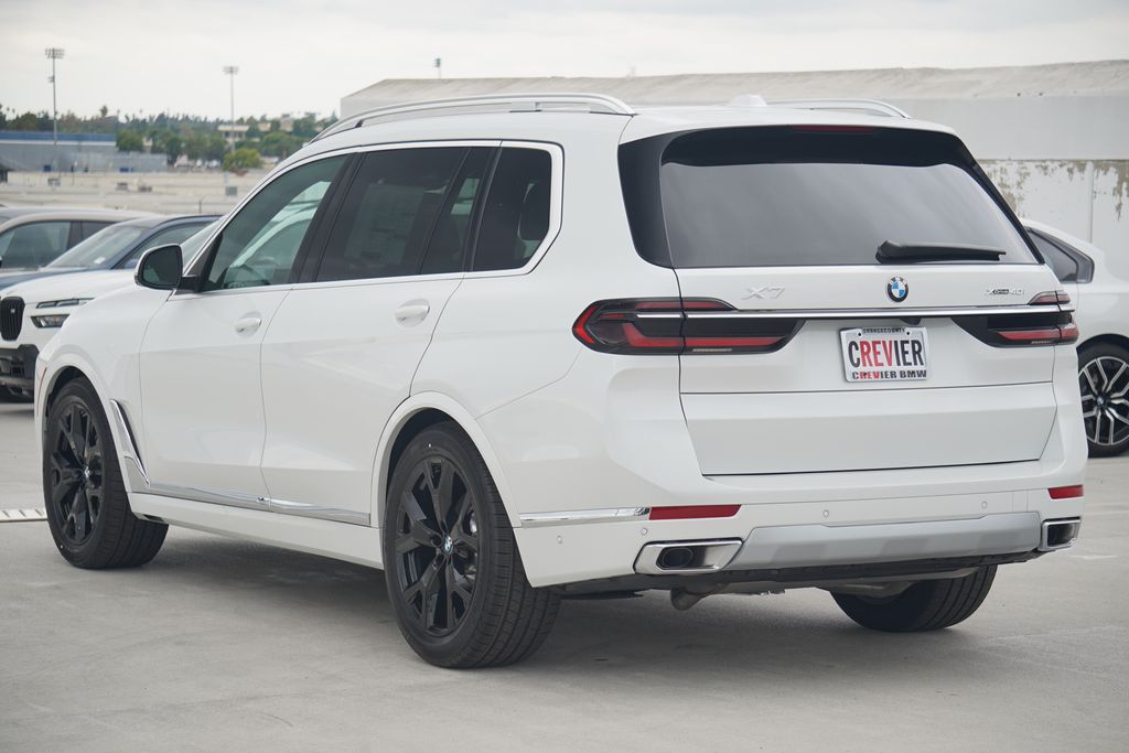 Thumbnail: 2026 BMW X7 - 7