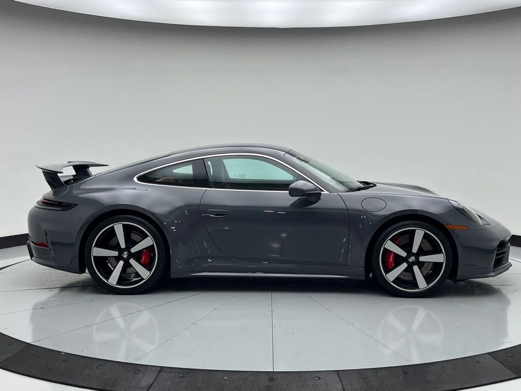 Thumbnail: 2025 Porsche 911 - 8