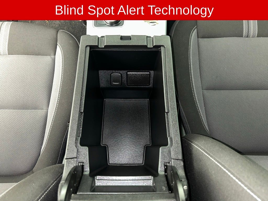 Used 2025 Black Chevrolet LT image 12