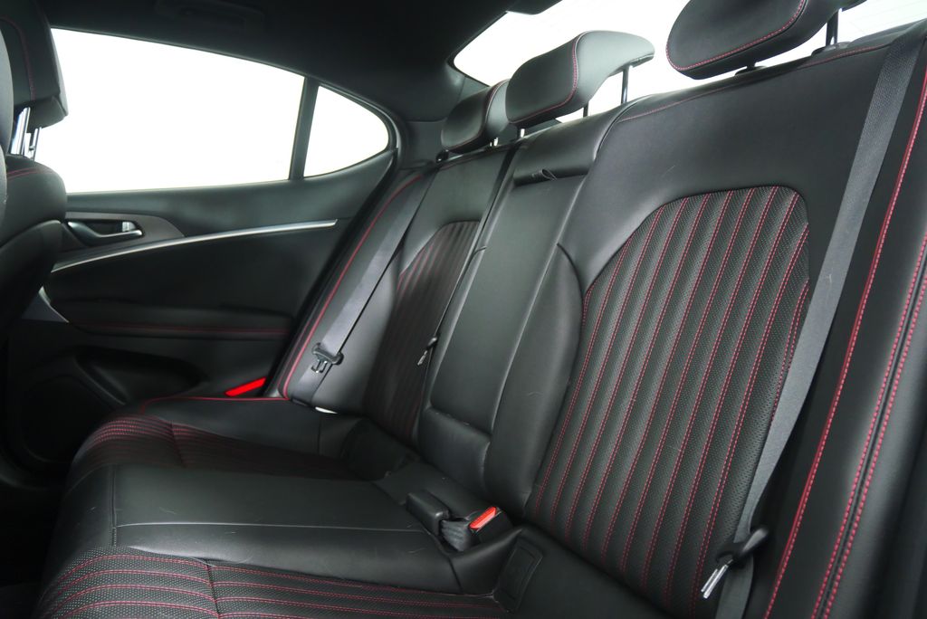 Thumbnail: 2024 Genesis G70 - 15