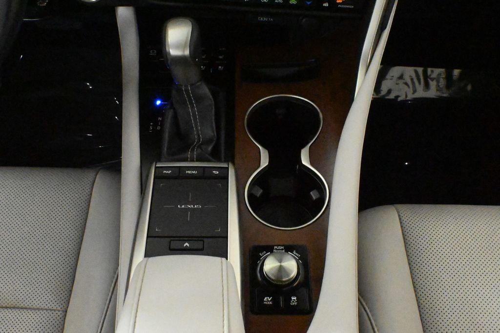 2020 Lexus RX Hybrid 450hL 26